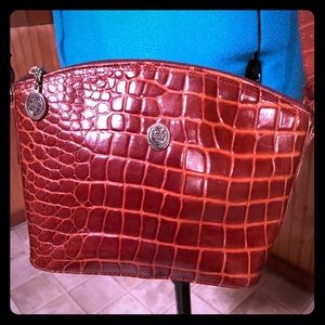 Super cute Liz Claiborne crossbody!